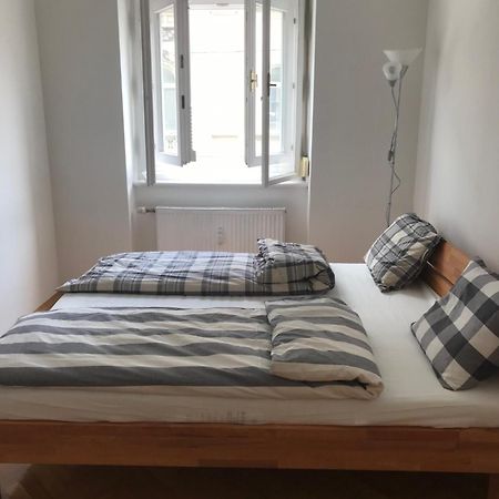 Lilians Modern Appartement In Historical Citycenter Graz Exterior foto